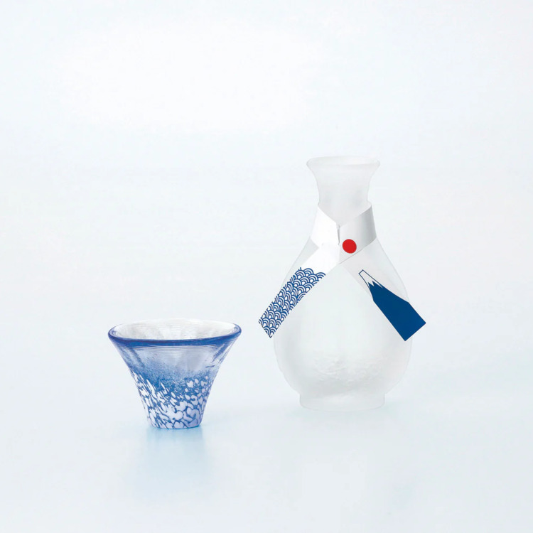 丸モ高木陶器の富士山酒器セット（青・徳利）を贈る | カジュアル