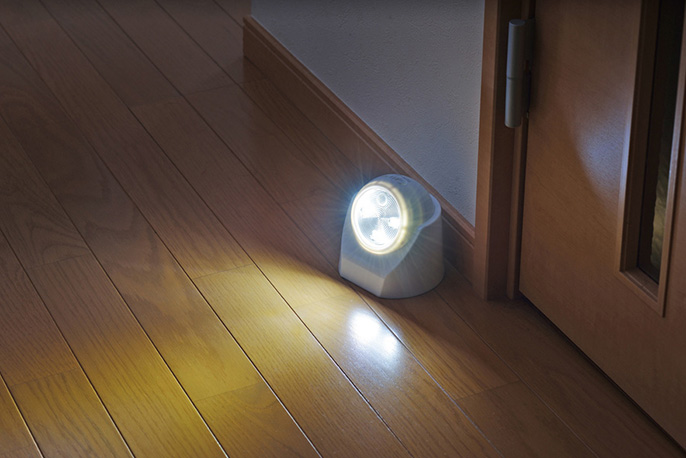 タマハシのエレット LEDセンサーライトを贈る | カジュアルギフトの