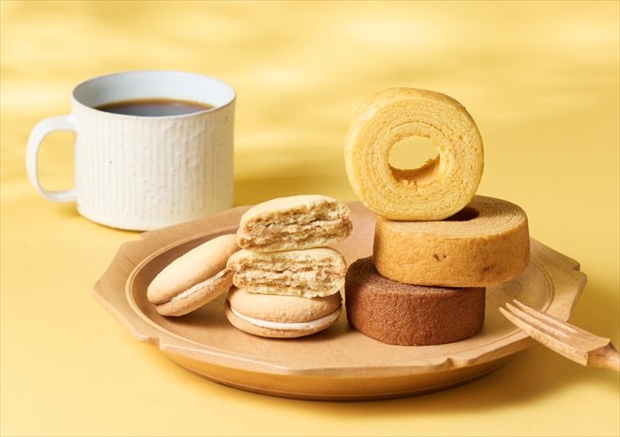 株式会社アデリーのひかりがさね ふんわりバームと珈琲の詰合せを贈る