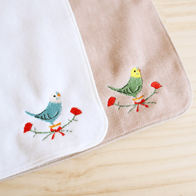 BIRDSTORYの刺繍ミニタオル（カーネーション / 2枚組）を贈る
