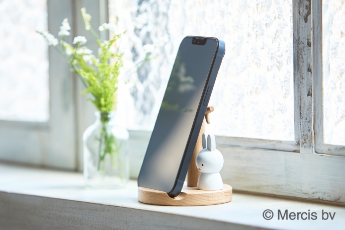 nichiganのミッフィードールスマートフォンスタンドを贈る