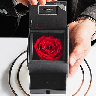 AMOROSA MODERNO（アモローサモデルノ）のダイヤモンドローズボックス