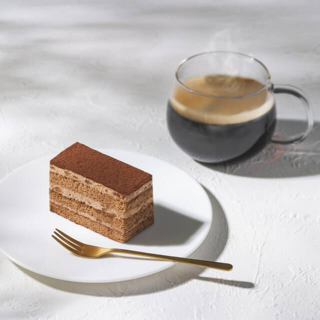 NOiD ロゴ入り軽量ジャケット GODIVA GODIVA (ゴディバ)のGODIVA café ケーキセットチケットを贈る