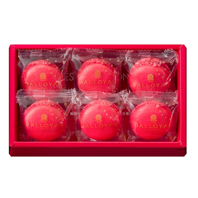 DALLOYAU(ダロワイヨ)のあまおうのマカロン（6個入）を贈る
