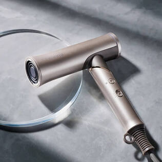 【美品】　KINUJOヘアドライヤー AOYAMA GIFT SALON (アオヤマギフトサロン)のKINUJO Hair | カジュアル