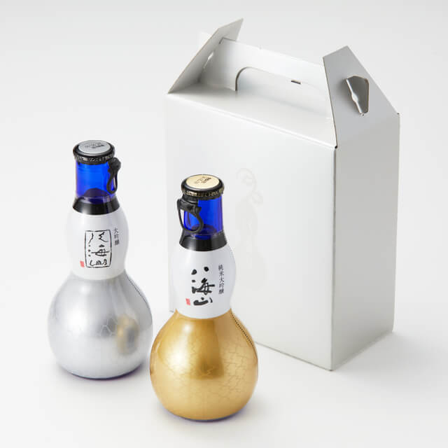 Hakkaisanの大吟醸 八海山と純米大吟醸 八海山 2本セットを贈る